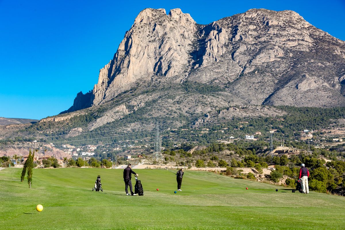Nature Suites Puig Campana Hotel & BTT